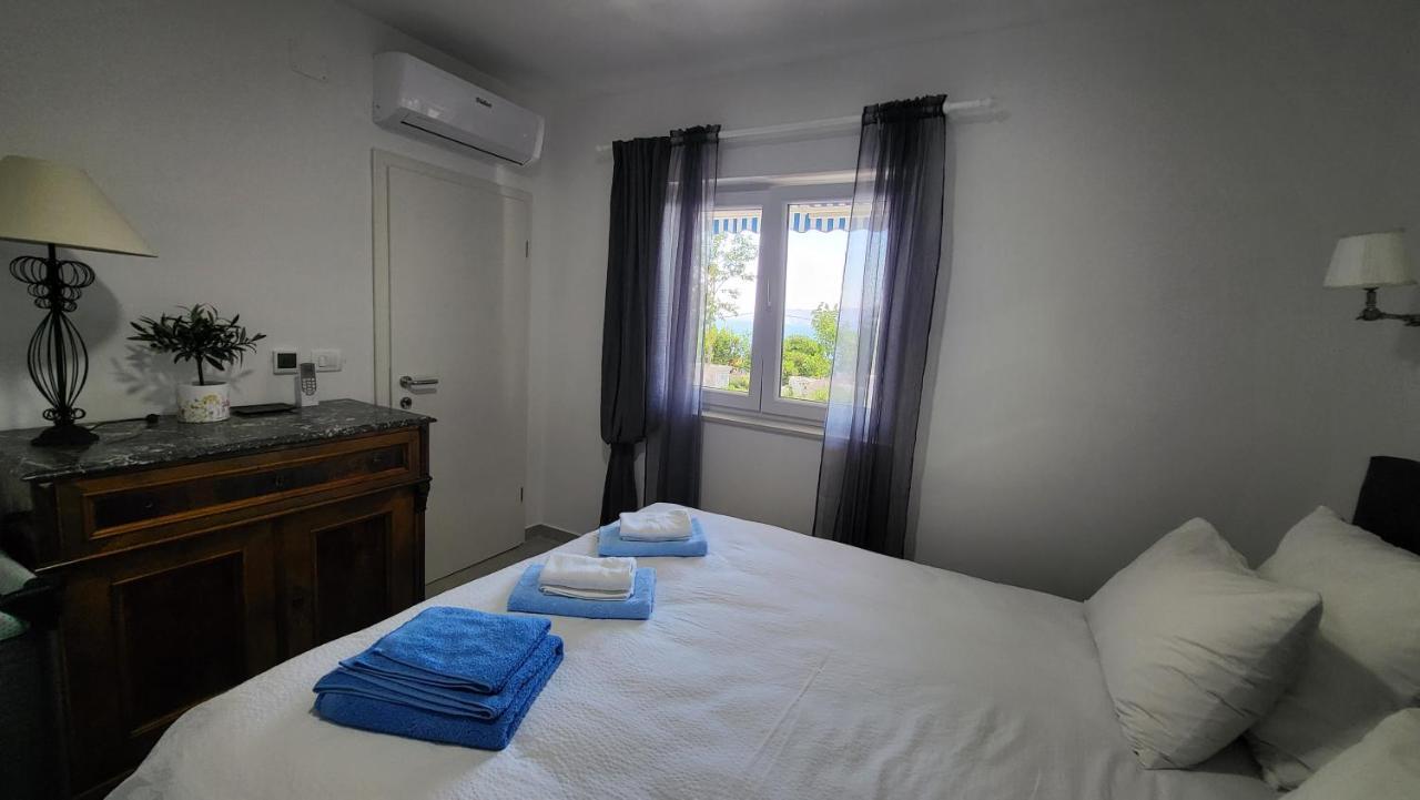 Apartments Amadea Novi Vinodolski Eksteriør billede