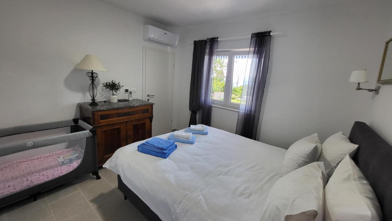 Apartments Amadea Novi Vinodolski Eksteriør billede